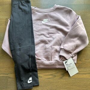 NWT Nike Girls Set size 6X